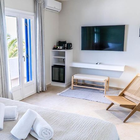 The Noverian Bios Santorini Boutique Hotel Тира Номер фото