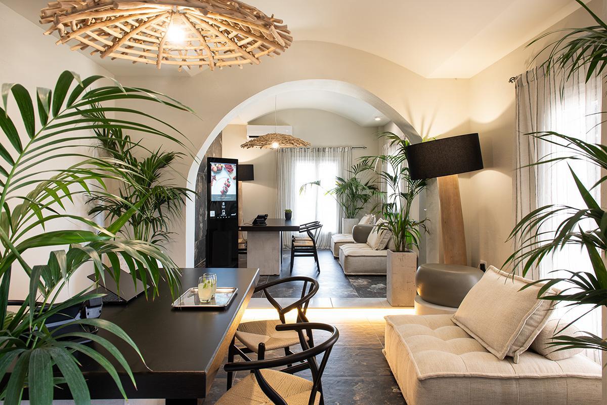 The Noverian Bios Santorini Boutique Hotel Тира Экстерьер фото
